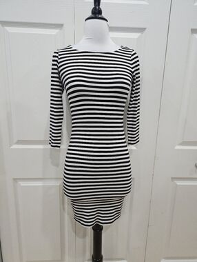 Forever 21 Black & White Striped Bodycon 3/4 Sleeve Basic Stretchy Dress S